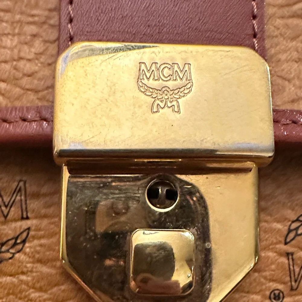 MCM Visetos Cognac Monogram Leather Clutch unisex Comes with original key! A+ - Picture 2 of 12